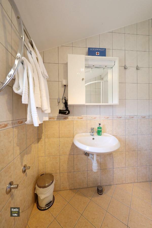 Apartment Josip ヴィル エクステリア 写真